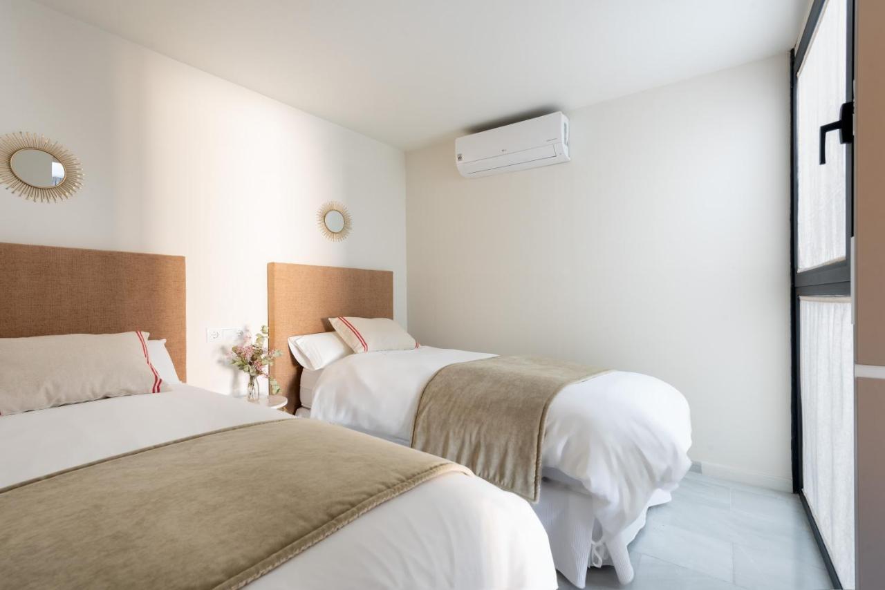 Alohamundi Arenal Apartment Севиля Екстериор снимка