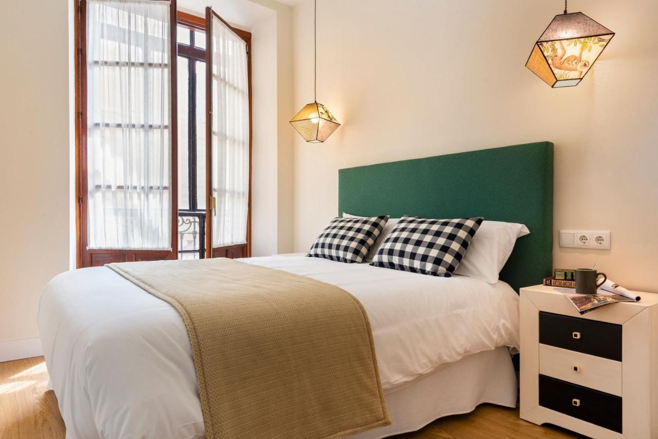 Alohamundi Arenal Apartment Севиля Екстериор снимка